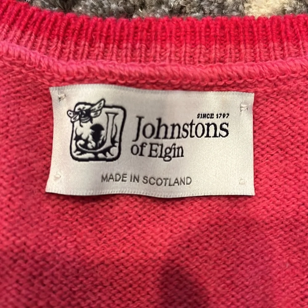 Johnstons of ElginTrump Turnberry Womens Wool Sweater - Picture 3 of 7